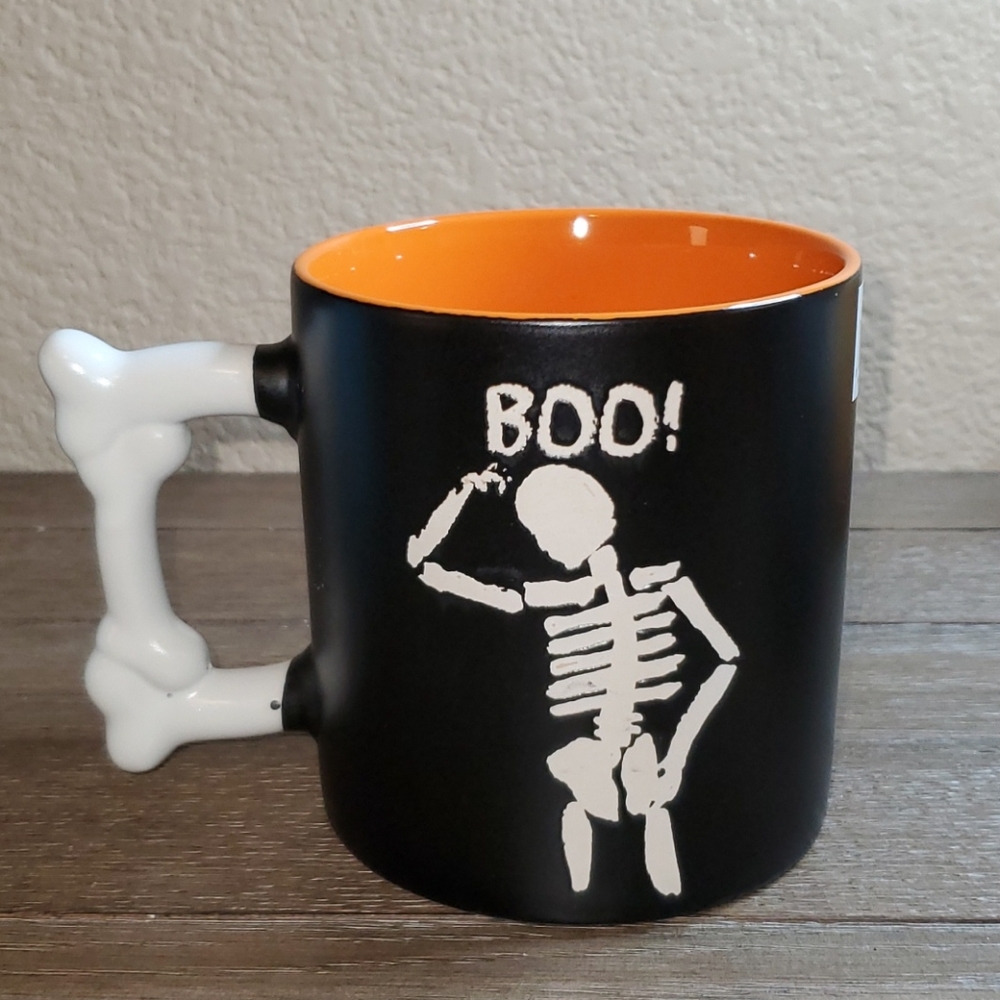 InHomeStylez BOO Skeleton Design Mug